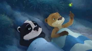 Luis genießt die Nacht im Wald mit seinem besten Freund Udo.