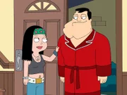 Hayley Smith (l.); Stan Smith (r.)