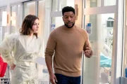 Janet Montgomery (Dr. Lauren Bloom), Jocko Sims (Dr. Floyd Reynolds).