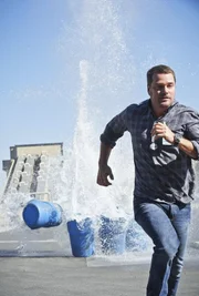 Callen (Chris O'Donnell) gerät bei den Ermittlungen in Gefahr.