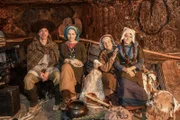 Die Salzfamilie: Matthias Franz Stein, Fanny Krausz, Maria Hofstätter und Miriam Jansen.