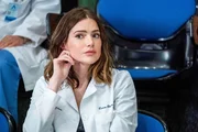 Dr. Lauren Bloom (Janet Montgomery)