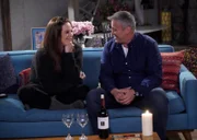 Andi Burns (Liza Snyder, l.); Adam Burns (Matt LeBlanc, r.)