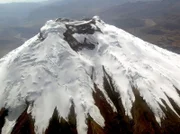 PHOENIX DER PAZIFISCHE FEUERRING, TEIL 4, "Ecuador und Chile", am Dienstag (05.03.13) um 21:00 Uhr. Der "Cotopaxi" in Ecuador wird permanent von Wissenschaftlern überwacht.