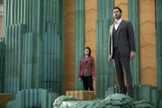 Lucifer Morningstar (Tom Ellis) und Rory (Brianna Hildebrand)