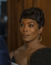 Athena Grant (Angela Bassett)