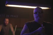 Bandenkrieg, Revierkampf oder ein ganz persönliches Motiv? Warum mussten Paul Klein und Stephen Fairfax bei einer Schießerei in der berüchtigten Biker Bar "Jim & I's" sterben?