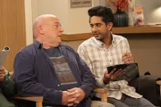 Art (Dean Norris, l.); Al (Adhir Kalyan, r.)