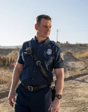 Bobby Nash (Peter Krause)
