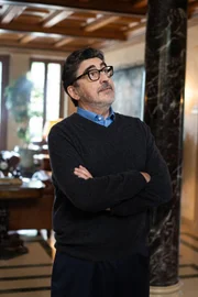 Armand Gamache (Alfred Molina)