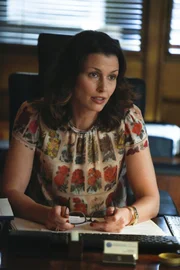 Der Selbstmord einer Frau, die der Staatsanwaltschaft als wichtige Quelle diente, wird für Erin (Bridget Moynahan) zu einer problematischen Angelegenheit, als ihr Bruder Danny trotz eines Verbots Nachforschungen anstellt ...