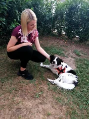 Hund Matze mit Besitzerin Nina Müller