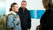 V.l.: Captain Beth Williams (Sarah Booth), Detective Odafin "Fin" Tutuola (Ice-T), Lieutenant Olivia Benson (Mariska Hargitay)