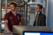 Will Halstead (Nick Gehlfuss, l.), Jay Halstead (Jesse Lee Soffer)