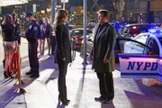 Nachdem der Gründer eines Porno-Video-Franchises ermordet aufgefunden wird, ermitteln Richard Castle (Nathan Fillion, r.) und Kate Beckett (Stana Katic, M.) ...