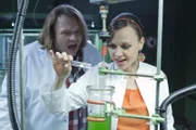 Damit Danni ihren neuen Fall gewinnen kann, stehen ihr Nils (Oliver Fleischer, l.) und Bea (Nadja Becker, r.) tatkräftig zur Seite ...