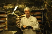 Alexander Luttenberger- Käsesomelier im Arzbergstollen