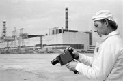 Strahlungsmessung auf dem dekontaminierten Gebiet rund um das Kernkraftwerk Tschernobyl.