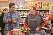 Besorgen alles, was man für einen richtigen Männerabend braucht: Ray (Ray Romano, l.) und Doug (Kevin James, r.)