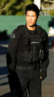 Victor Tan (David Lim)