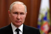 Wladimir Putin, Präsident von Russland, während einer Ansprache an die Nation. Putin hat nach dem bewaffneten Aufstand des Chefs der Söldnerarmee Wagner, Prigoschin, zur «Neutralisierung» der Drahtzieher aufgerufen.