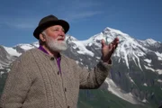 Sepp Forcher vor dem Wiesbachhorn.