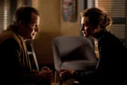 Kate Beckett (Stana Katic, r.) ist sich sicher, dass Senator William H. Bracken (Jack Coleman, l.) etwas mit dem Mord an der jungen Melanie Rogers zu tun hat. Doch kann sie es auch beweisen?