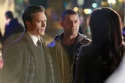 Kevin Ryan und Javier Esposito befragen Scarlet Jones, die für die Sicherheit des ermordeten Beau Randolph zuständig war ...