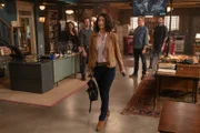 (v.l.n.r.) Tammy Gregorio (Vanessa Ferlito); Christopher LaSalle (Lucas Black); Hannah Khoury (Necar Zadegan); Dwayne Pride (Scott Bakula); Sebastian Lund (Rob Kerkovich)