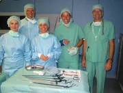 Willi Weitzel schaut sich ein Krankenhaus von innen an. Auch er wird gründlich durchgecheckt.