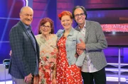 v. li.: Bodo Bach, Alice Hoffmann, Enie van de Meiklokjes und Christoph Sonntag sind gespannt auf Fragen mit Mehrwert beim Quiz "Meister des Alltags". Die lustige Antworten mit Aha-Effekt liefern den kleinen Wissensvorsprung im Alltag.