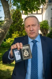 DCI John Barnaby nimmt die Witterung des Mörders eines Haustier-Detektivs auf.