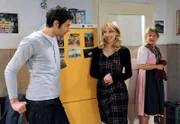 ARD STURM DER LIEBE FOLGE 1219, am Mittwoch um 15:10 Uhr im ERSTEN. Rosalie (Natalie Alison, M.) sucht Jacob (Andreas Thiele, l.) aus Sehnsucht im Personalraum auf und wartet darauf, dass Hildegard (Antje Hagen, r.) endlich das Zimmer verlässt.