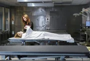 DANA DELANYBODY OF PROOF - Dr. Megan Hunt (Dana Delany) was in a class of her own, a brilliant neurosurgeon at the top of her game. But her world is turned upside down when a devastating car accident puts an end to her time in the operating room. Megan resumes ihre Karriere als eine medizinische Gutachterin, entschlossen, das Rätsel zu lösen, wer oder was die Opfer getötet hat. "Body of Proof" ist von ABC Studios. Christopher Murphey schrieb das Pilotprojekt, das von Nelson McCormick inszeniert wurde. Murphey und Matt Gross fungieren als ausführende Produzenten. (ABC/CLAIRE FOLGER) HEATHER ARTHUR, DANA DELANY