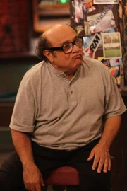 Frank Reynolds (Danny DeVito)