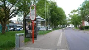 In der Nähe dieser Bushaltestelle in Dortmund wurde die 16-jährige Nicole S. ermordet.