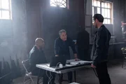 (v.l.n.r.) FBI Assistant Director Isler (Derek Webster); Special Agent Dwayne Pride (Scott Bakula); Will Kirby (Tobias Jelinek)