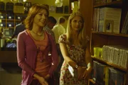 Willow (Alyson Hannigan, l.); Buffy (Sarah Michelle Gellar, r.)