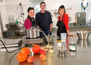Annette Krause (re.) mit Nina und Klaus Sohl.