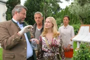 Im Vogelhäuschen von Witwe Marion Süßmayr finden die Rosenheimer Ermittler Stadler und Bergmann einen Schlüssel, woraufhin auch Assistentin Simone Sterzinger unter Verdacht gerät.