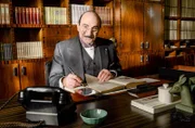 David Suchet (Hercule Poirot).