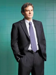 Dr. James Wilson (Robert Sean Leonard)