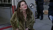 Das neue Opfer eines Serientäters, eine gewisse Gladys Dalton (Mischa Barton), überlebt den brutalen Angriff mit viel Glück.