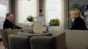 Sarah Marquardt bekommt überraschend Besuch von Richard Noll, der ein tolles Angebot dabei hat.