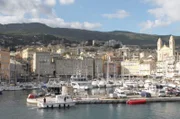 Die korsische Stadt Bastia hat eine turbulente Geschichte hinter sich.