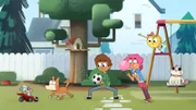 Klaus motiviert seine langweilige Familie Weltrekorde zu brechen und berühmt zu werden. Er sieht sich als Coach von Doug, Bo, Flo, Cheese und Kit und ist in seiner Rolle sehr hartnäckig und fordernd.
