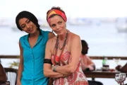L-R: DS Florence Cassell (Joséphine Jobert), Catherine Bordey (Elizabeth Bourgine)