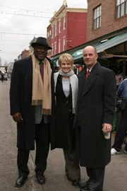 Ein starkes Team: Det. Will Jeffries (Thom Barry, l.), Det. Lilly Rush (Kathryn Morris, M.) und Lt. John Stillman (John Finn, r.)