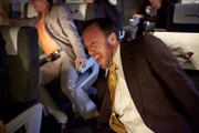 Reenactment - Die Passagiere sind entsetzt, als das Flugzeug auf den Boden stürzt.