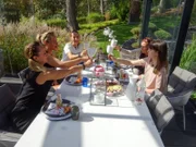 V.l.: Astrid, Lea, Kandidatin Nicole, Petra, Alina
